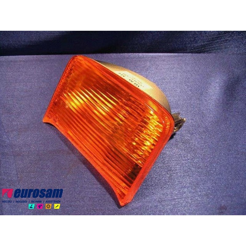 FANALINO FRECCIA SX MERCEDES AXOR