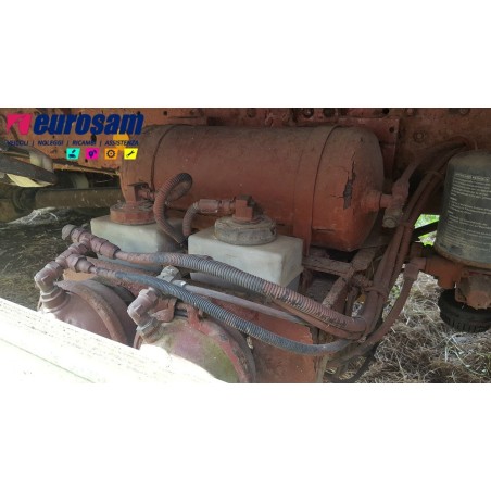 supporto gruppo bombole aria e servo freno iveco eurocargo
