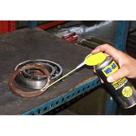lubrificante al silicone spray wd40 grasso siliconico spray wd-40 specialist 400ml