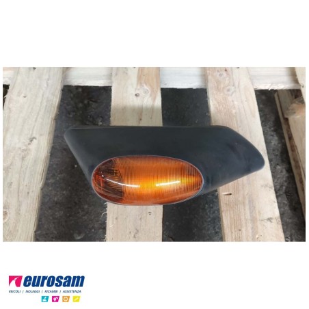 fanalino freccia laterale destro iveco daily serie 2000 arancione tipo largo