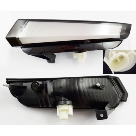 fanalino freccia anteriore sinistro su paraurti iveco daily 2014
