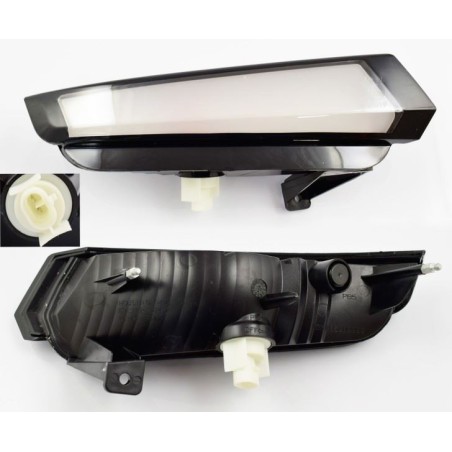 fanalino freccia anteriore destro su paraurti iveco daily 2014