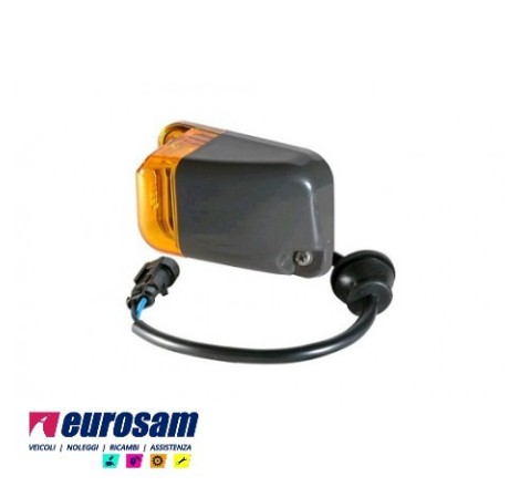 FANALINO FRECCIA DX SU PEDANA IVECO EUROTECH EUROSTAR EUROCARGO EUROTRAKKER 45